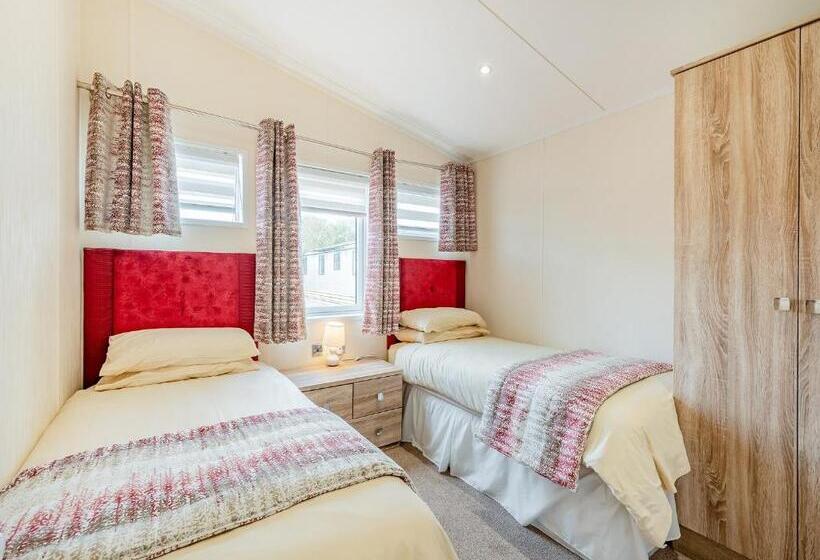 침실 3개 주택, Brighouse Bay Holiday Park
