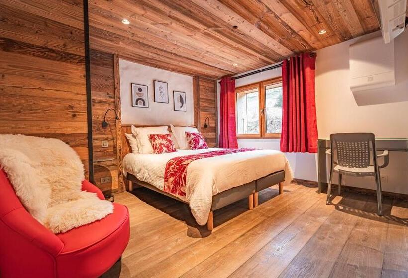 اتاق استاندارد با چشم‌انداز کوهستان, Chalet Charming B And B