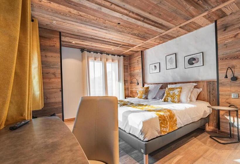 اتاق استاندارد با بالکن, Chalet Charming B And B