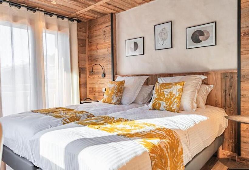 اتاق استاندارد با بالکن, Chalet Charming B And B