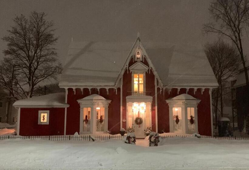バスタブ付きスタンダードルーム, The Red House Fredericton