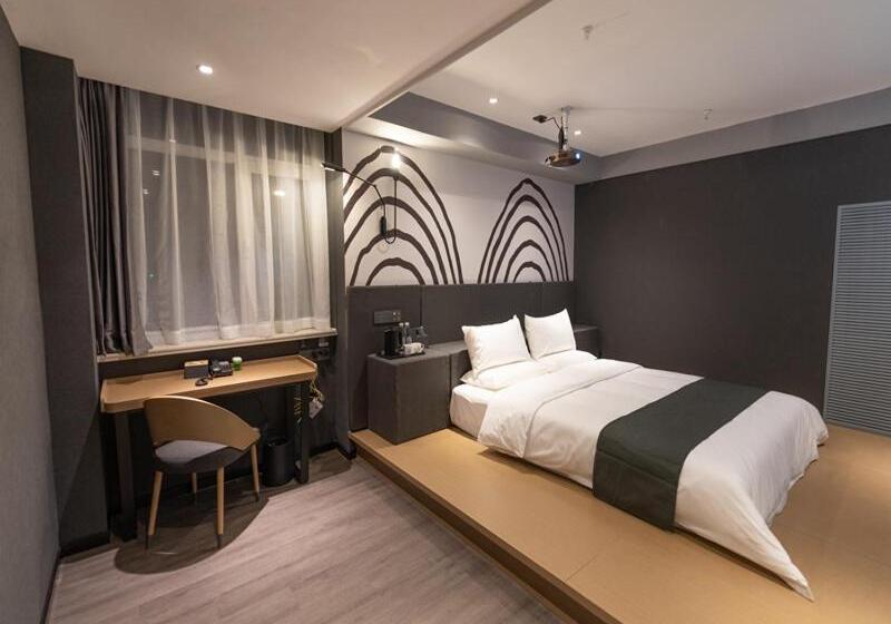اتاق استاندارد, Thank Inn Plus Lanzhou New District Zhongchuan Airport Rainbow City
