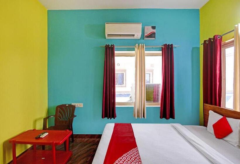 Трехместный Номер Классика, Oyo Flagship Hotel Dream Inn