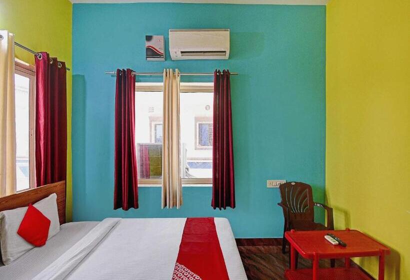 Трехместный Номер Классика, Oyo Flagship Hotel Dream Inn