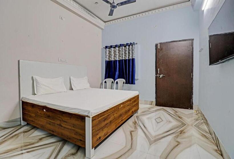 اتاق کلاسیک سه تخته, Spot On Hotel Ayush