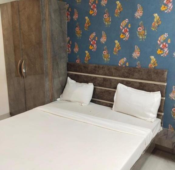 اتاق کلاسیک سه تخته, Collection O 80999e Hotel Stay