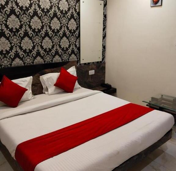 اتاق کلاسیک سه تخته, Collection O 80999e Hotel Stay