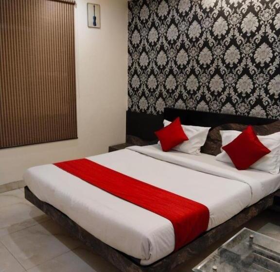 اتاق کلاسیک سه تخته, Collection O 80999e Hotel Stay