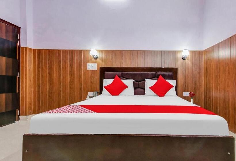 Трехместный Номер Классика, Flagship Shri Krishna Guest House