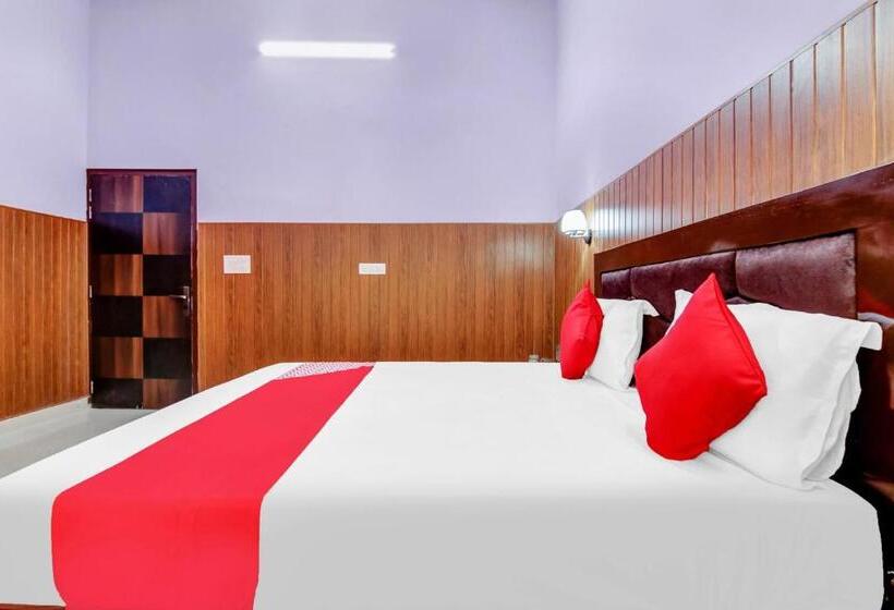 Трехместный Номер Классика, Flagship Shri Krishna Guest House
