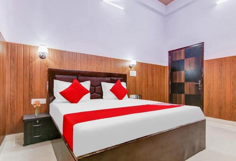 Трехместный Номер Классика, Flagship Shri Krishna Guest House