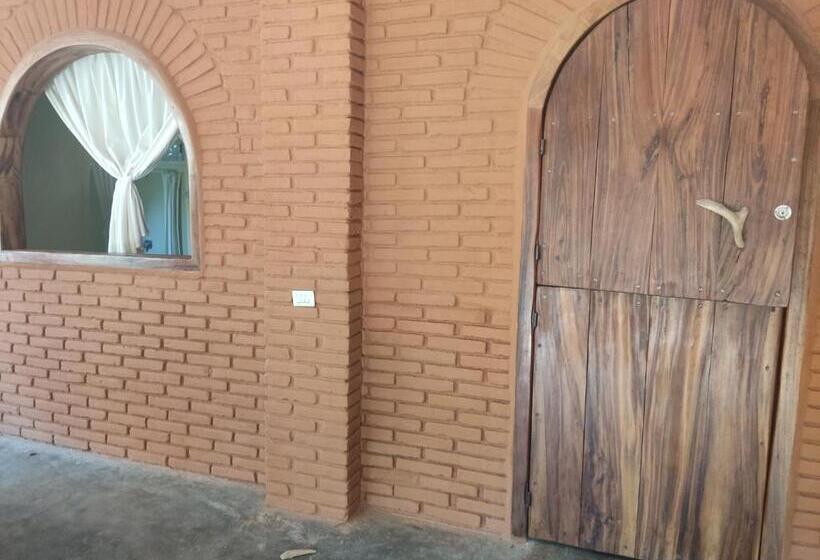 استودیوی لوکس, Maza Y Tona, Prívate House With Yoga Studio