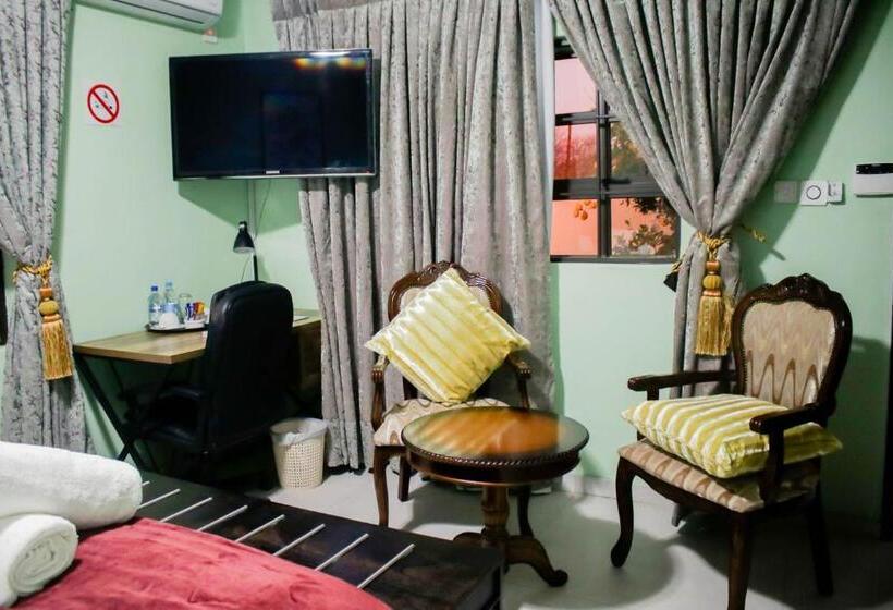 اتاق لوکس, Pitikwe Hill Guesthouse