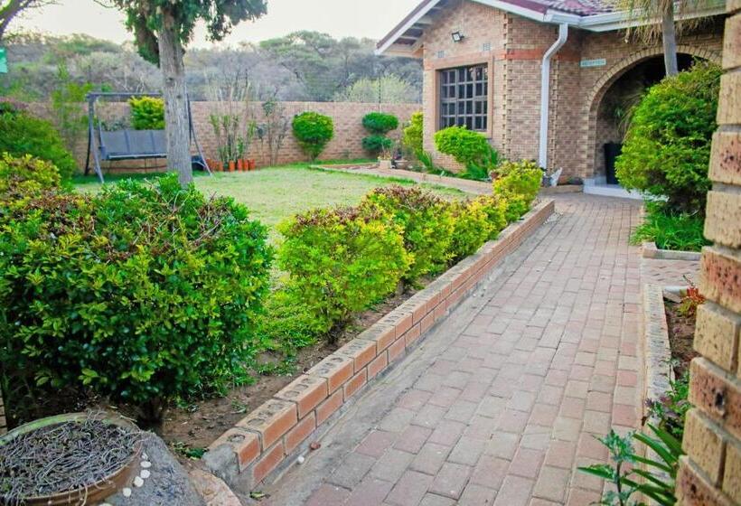اتاق استاندارد با چشم‌انداز باغ, Pitikwe Hill Guesthouse