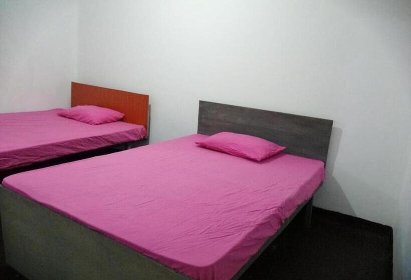 Номер Стандарт, Udara S Colombo Rooms