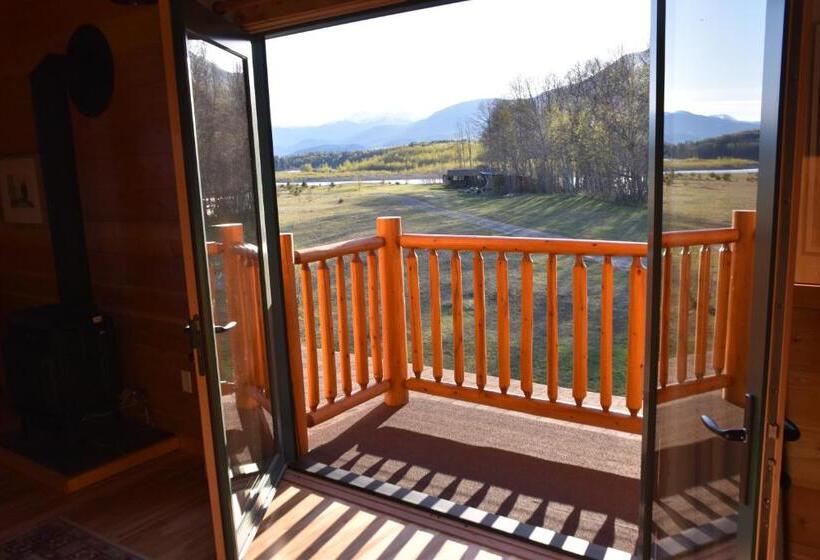 Номер Стандарт Трехместный, Seven Sisters Mountains House