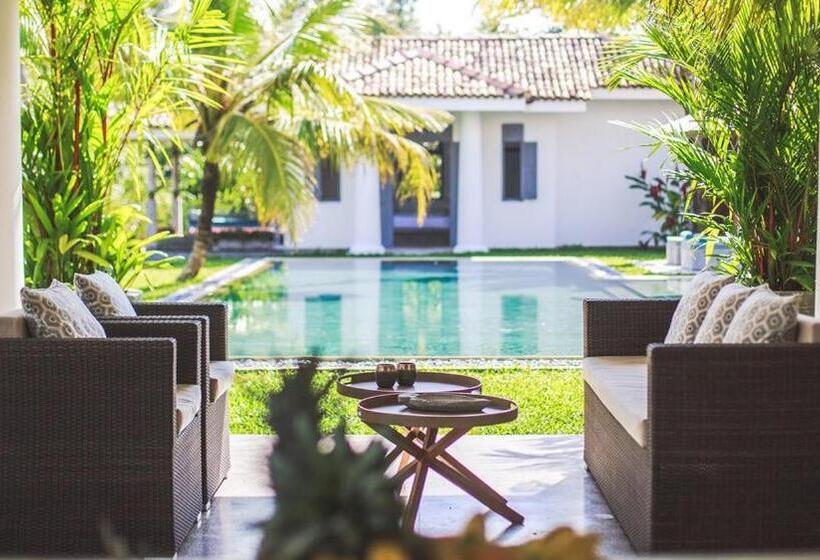 Вилла с 1 спальней и бассейном, Villa Sisila   Thalduwa Island Villas