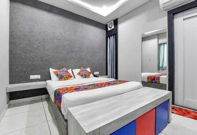 اتاق لوکس, Fabhotel Surya Palace