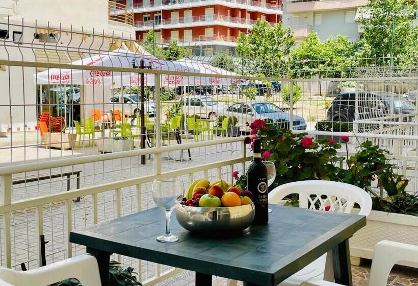 استودیوی استاندارد, Lungomare Studio Apartment