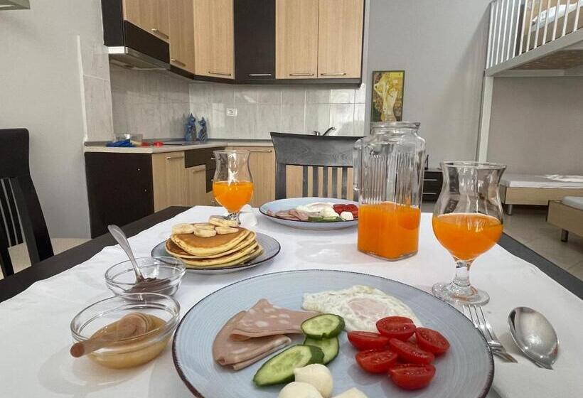 استودیو خانوادگی, Lungomare Studio Apartment