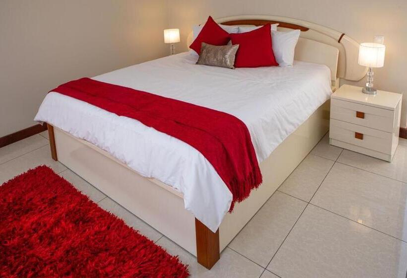 اتاق استاندارد با بالکن, Triunfo Guest House
