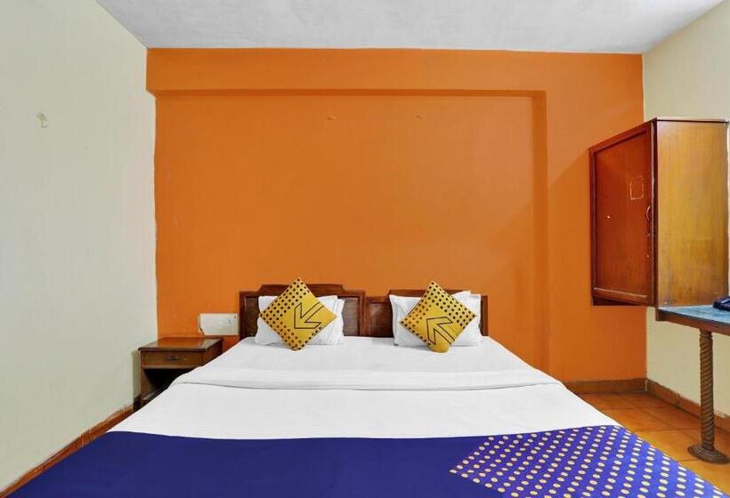 Трехместный Номер Классика, Spot On Hotel Krishna