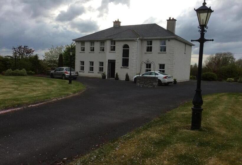 اتاق لوکس, Keyfield House