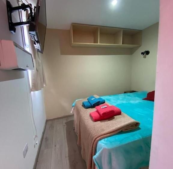 کلبه ییلاقی, Hostel El Paredon