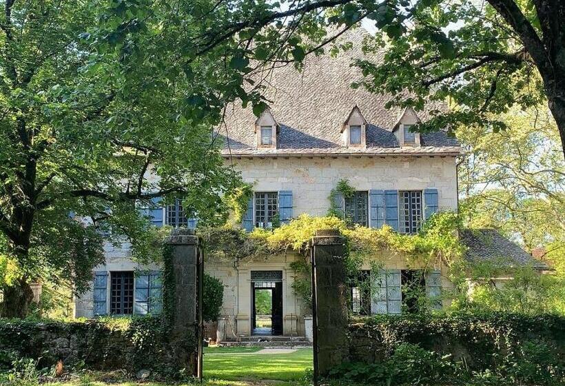 Семейный Номер Вид на Сад, The Stables Gite At Chateau Mas De Pradié