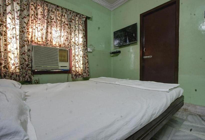 三人经典房间, Spot On Hotel Anandha