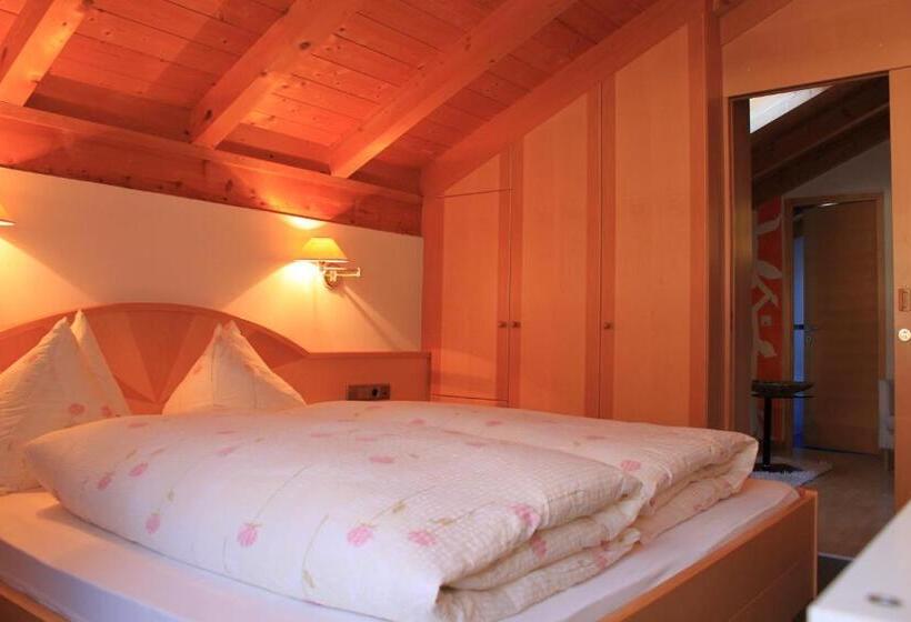 Апартаменты 2 Спальни, Aparthotel Christophorus