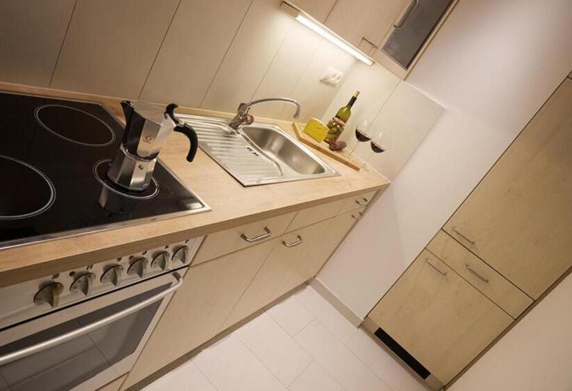 Апартаменты 2 Спальни, Aparthotel Christophorus