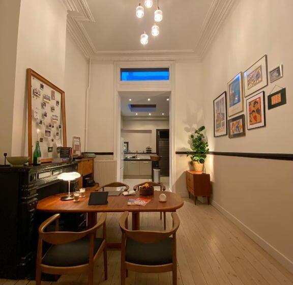 آپارتمان 1 خوابه همکف, Comenstay Brussels