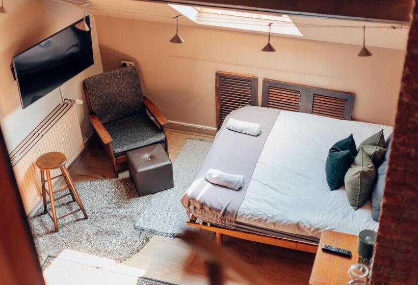 ویلای 1 خوابه, Comenstay Brussels