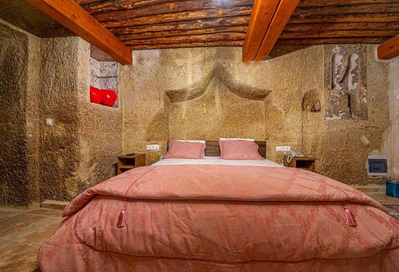 Люкс Повышенной Комфортности, Belenus Cave House