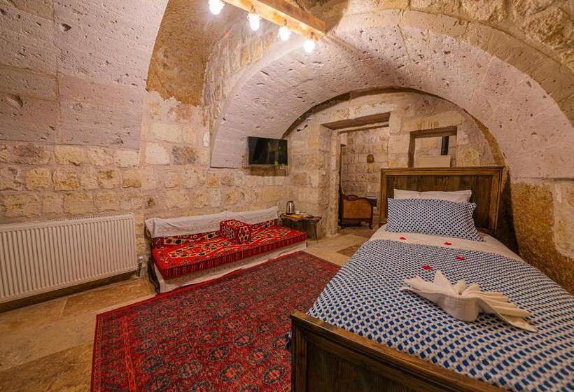 Люкс с гидромассажем, Belenus Cave House