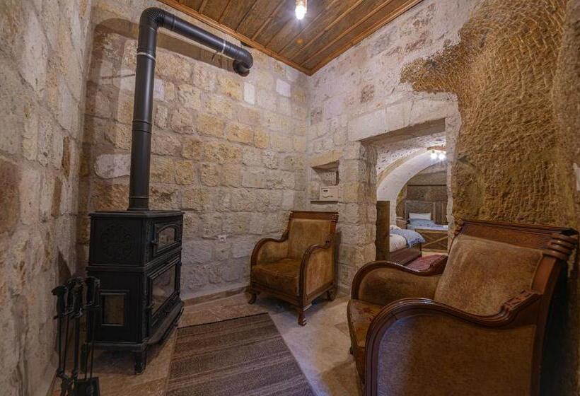 Люкс с гидромассажем, Belenus Cave House