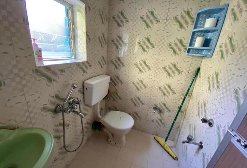 Номер Стандарт с Балконом, Ff Space, Beach Property Only For Shanti Yoga People, Mandremarambol Beach