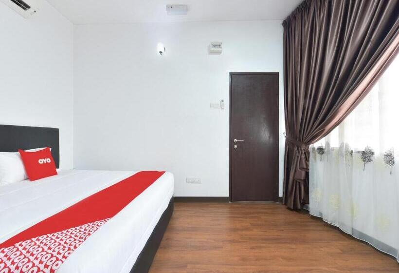 Номер Deluxe Кровать Кинг, Madeena Inn By Oyo