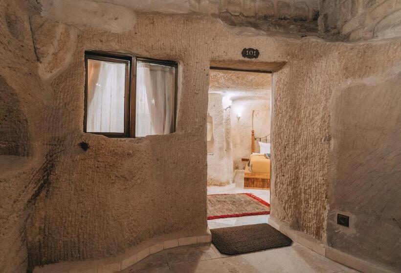 Люкс, Sora Cave