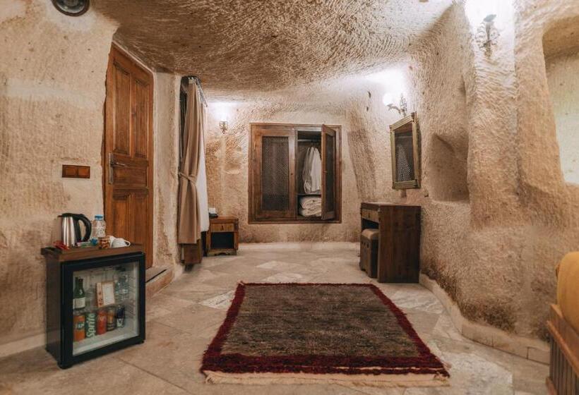 Люкс, Sora Cave