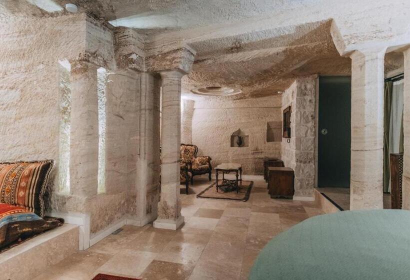 Люкс Кровать Кинг, Sora Cave