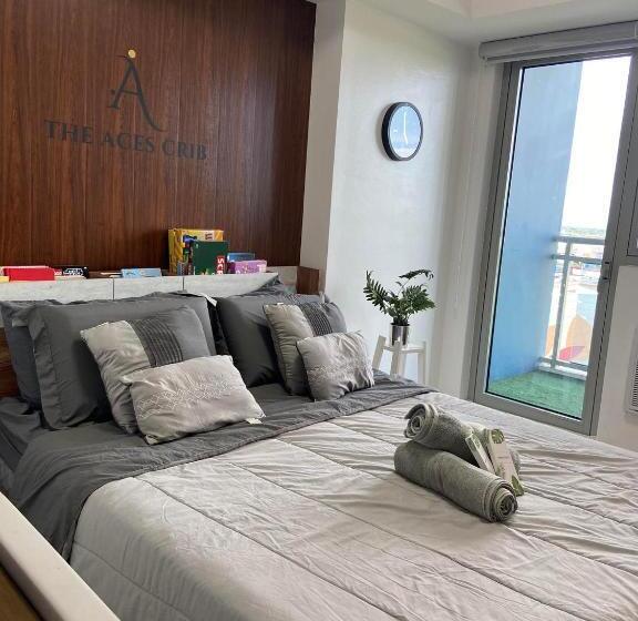 스탠다드 스튜디오 (전망), The Aces Crib At Azure North Pampanga