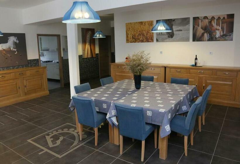 Family Suite, Hédervári Lovas Vendégház