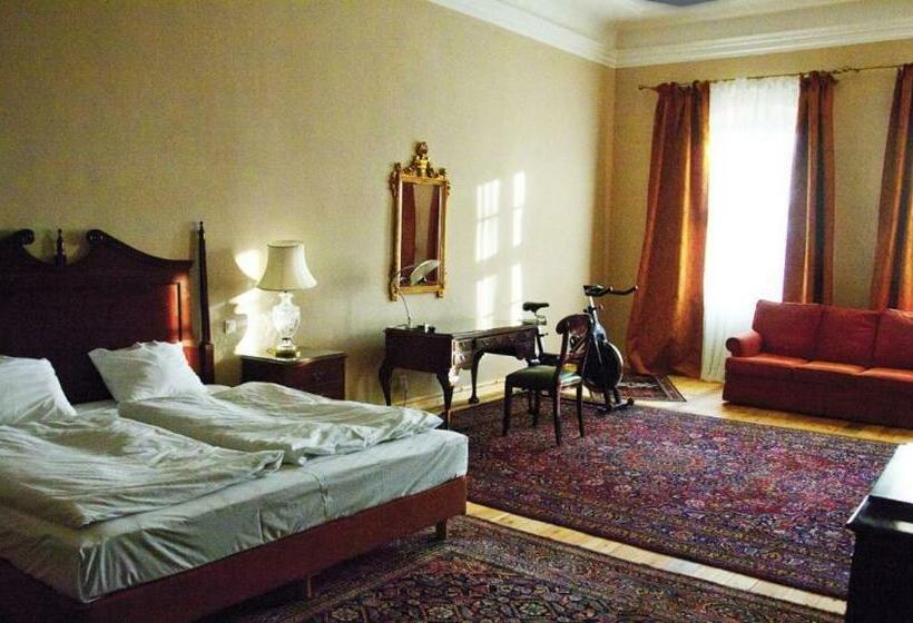Апартаменты 1 Спальня, Pałac Wiechlice   Hotel, Restaurant, Spa