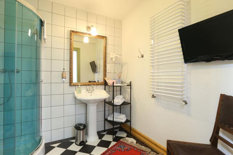 Номер Стандарт, Pałac Wiechlice   Hotel, Restaurant, Spa