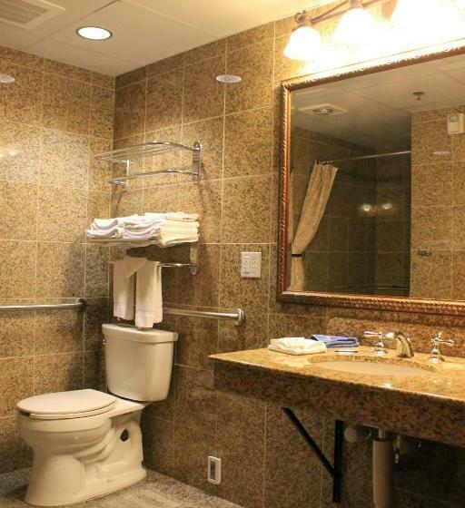 Family Suite, Rushmore Express Keystone