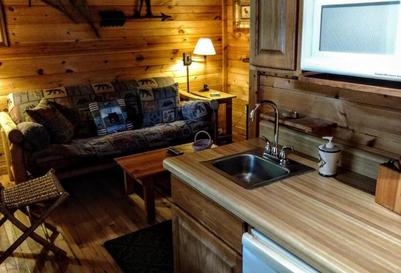 Family Suite, Valle Crucis Farm