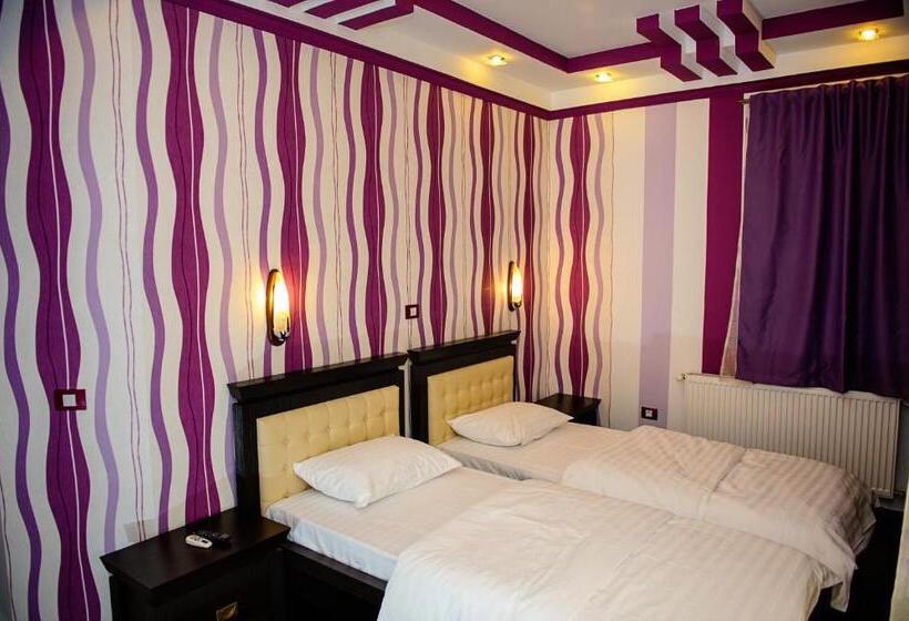 استودیوی استاندارد, Vila Hd