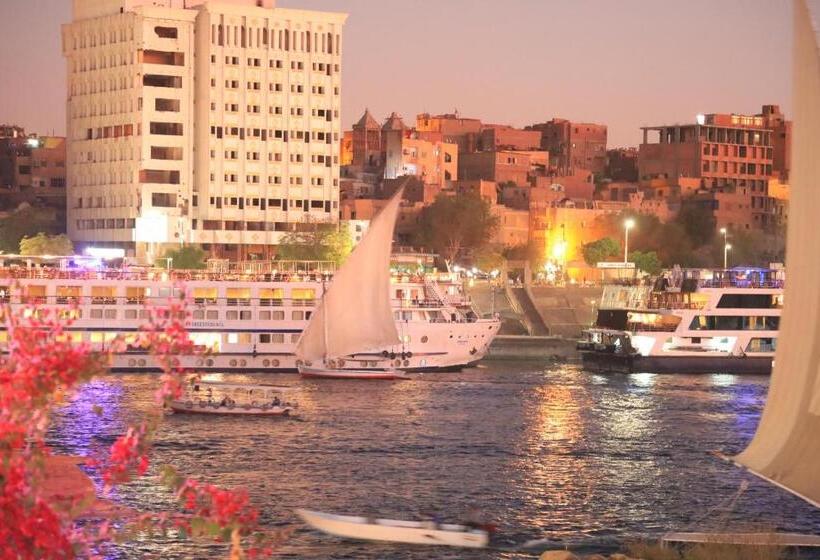 اتاق استاندارد با چشم‌انداز دریا, Crystala Guest House